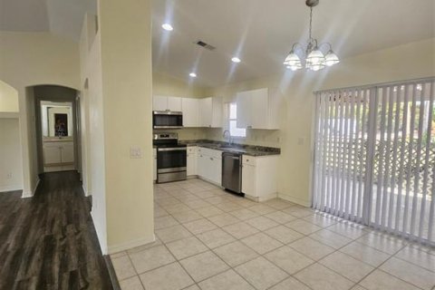 Casa en alquiler en North Port, Florida, 3 dormitorios, 110 m2 № 2109123 - foto 19