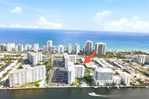 Condominio en venta en Fort Lauderdale, Florida, 2 dormitorios, 91.23 m2 № 2146685 - foto 24