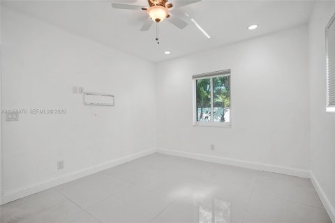 Купить виллу или дом в Норт-Майами, Флорида 3 спальни, 203.27м2, № 2008530 - фото 23