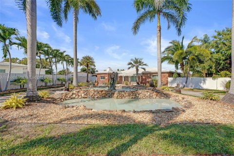 Купить виллу или дом в Норт-Майами, Флорида 3 спальни, 203.27м2, № 2008530 - фото 13