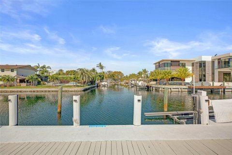 Купить виллу или дом в Норт-Майами, Флорида 3 спальни, 203.27м2, № 2008530 - фото 11