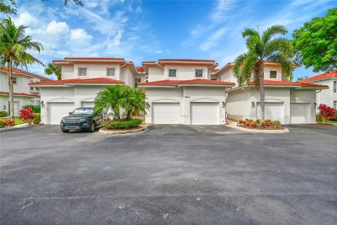 House in Naples, Florida 3 bedrooms, 167.04 sq.m. № 2299154