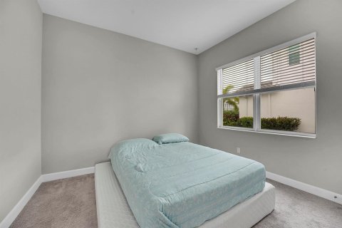 Villa ou maison à louer à Westlake, Floride: 4 chambres, 201.13 m2 № 2254606 - photo 12
