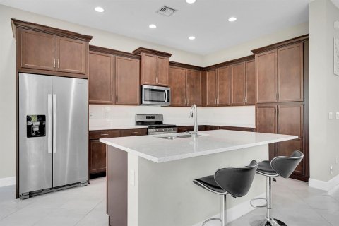 Villa ou maison à louer à Westlake, Floride: 4 chambres, 201.13 m2 № 2254606 - photo 8