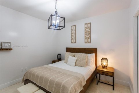 Condominio en venta en Hallandale Beach, Florida, 1 dormitorio, 78.41 m2 № 1702433 - foto 26