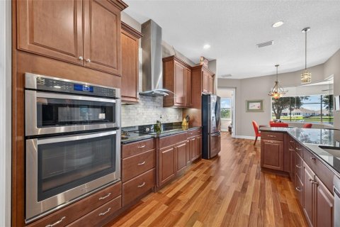 Villa ou maison à vendre à Mount Dora, Floride: 3 chambres, 241.64 m2 № 2418474 - photo 24