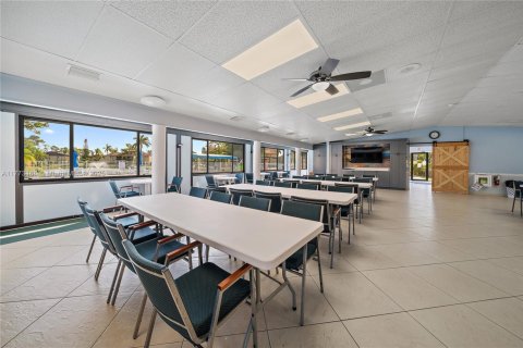 Condo in Greenacres, Florida, 2 bedrooms  № 1860919 - photo 26
