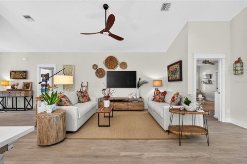 Villa ou maison à vendre à Venice, Floride: 3 chambres, 188.59 m2 № 2423977 - photo 6