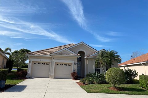 House in Bradenton, Florida 3 bedrooms, 172.43 sq.m. № 2330659
