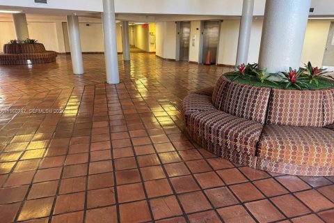 Купить кондоминиум в Майами, Флорида 2 спальни, 108.7м2, № 2024600 - фото 13