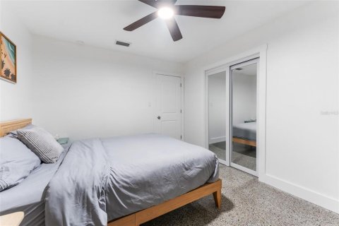 House in Tampa, Florida 3 bedrooms, 157.47 sq.m. № 2142226 - photo 20
