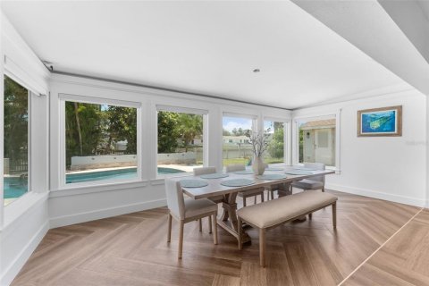 House in Tampa, Florida 3 bedrooms, 157.47 sq.m. № 2142226 - photo 14