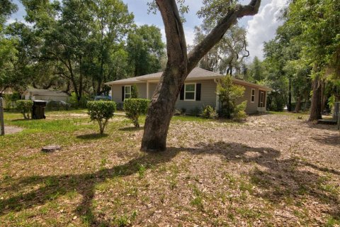 House in Keystone Heights, Florida 2 bedrooms, 111.48 sq.m. № 1772899 - photo 11