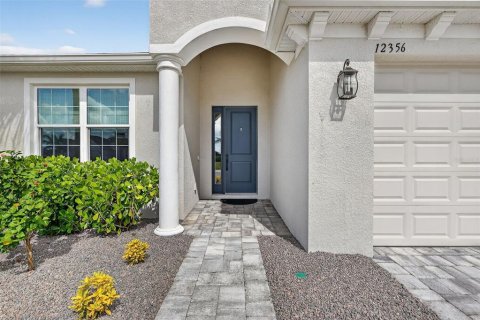 House in Parrish, Florida 3 bedrooms, 209.77 sq.m. № 1918032 - photo 4