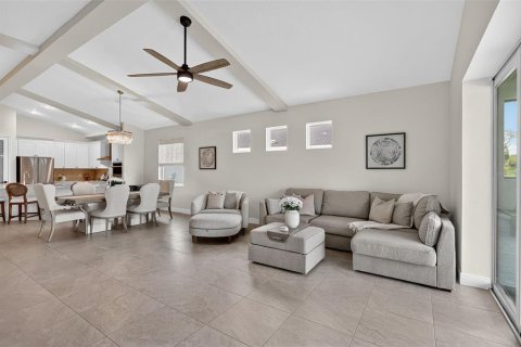 House in Parrish, Florida 3 bedrooms, 209.77 sq.m. № 1918032 - photo 17