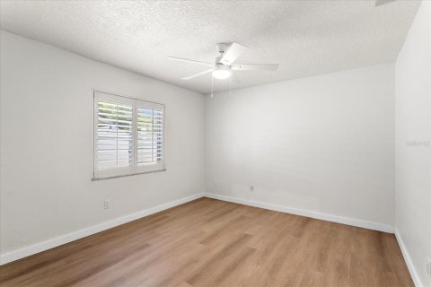 House in Winter Park, Florida 4 bedrooms, 203.92 sq.m. № 1688219 - photo 22
