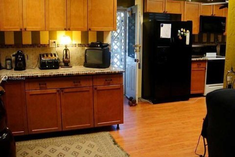 Villa ou maison à vendre à Surfside, Floride: 5 chambres, 269.42 m2 № 2326662 - photo 14