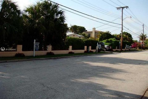 Villa ou maison à vendre à Surfside, Floride: 5 chambres, 269.42 m2 № 2326662 - photo 30