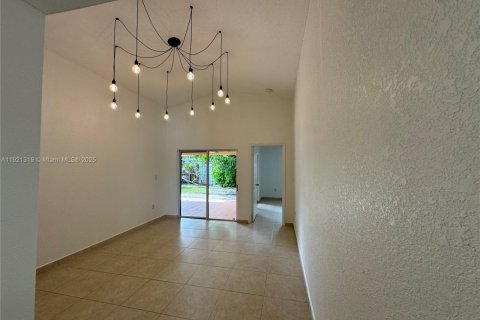 Купить виллу или дом в Майами, Флорида 3 спальни, 147.62м2, № 1976100 - фото 5