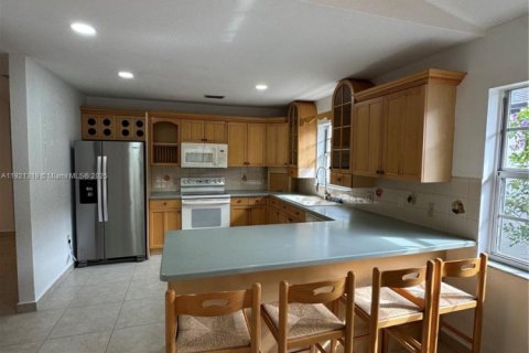 Купить виллу или дом в Майами, Флорида 3 спальни, 147.62м2, № 1976100 - фото 16