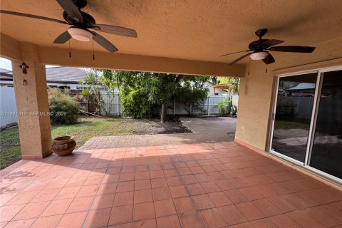 Купить виллу или дом в Майами, Флорида 3 спальни, 147.62м2, № 1976100 - фото 30