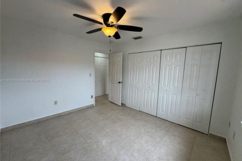 Купить виллу или дом в Майами, Флорида 3 спальни, 147.62м2, № 1976100 - фото 20