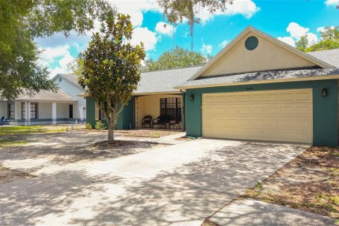 House in Brandon, Florida 4 bedrooms, 183.2 sq.m. № 2206470 - photo 7
