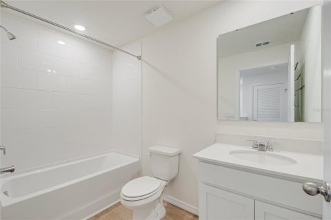 Adosado en venta en Kissimmee, Florida, 3 dormitorios, 130.81 m2 № 2166552 - foto 11