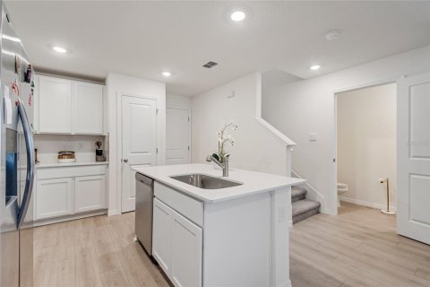 Adosado en venta en Kissimmee, Florida, 3 dormitorios, 130.81 m2 № 2166552 - foto 7