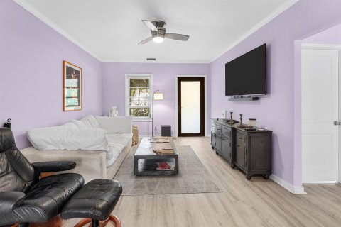 Villa ou maison à louer à West Palm Beach, Floride: 3 chambres, 133.13 m2 № 2272292 - photo 6