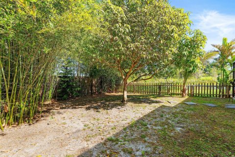 Villa ou maison à louer à West Palm Beach, Floride: 3 chambres, 133.13 m2 № 2272292 - photo 27
