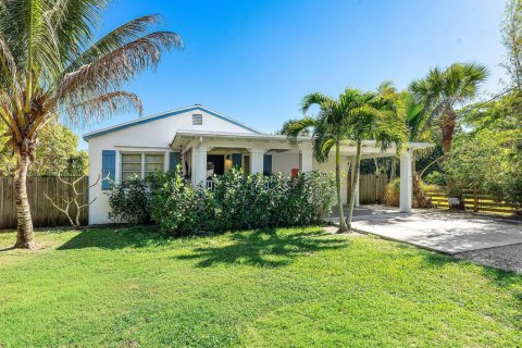 Villa ou maison à louer à West Palm Beach, Floride: 3 chambres, 133.13 m2 № 2272292 - photo 2