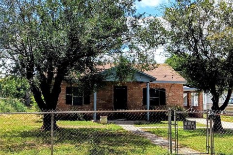 Casa en Winter Haven, Florida 3 dormitorios, 91.97 m2 № 2290646