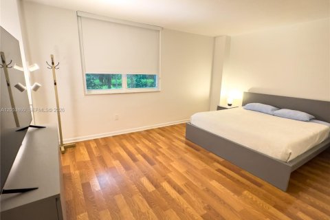 Condominio en alquiler en Bal Harbour, Florida, 1 dormitorio, 94.67 m2 № 2186193 - foto 23