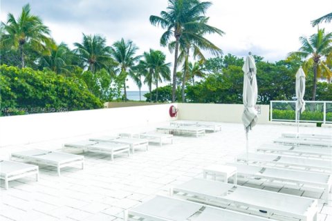 Condominio en alquiler en Bal Harbour, Florida, 1 dormitorio, 94.67 m2 № 2186193 - foto 5