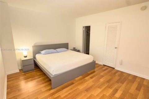 Condominio en alquiler en Bal Harbour, Florida, 1 dormitorio, 94.67 m2 № 2186193 - foto 24