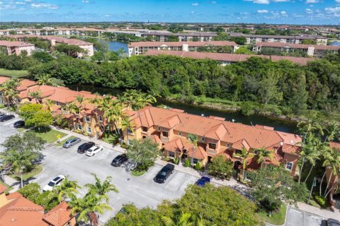 Adosado en venta en Pembroke Pines, Florida, 2 dormitorios, 128.11 m2 № 1948616 - foto 9