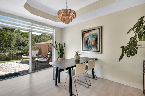 Adosado en venta en Pembroke Pines, Florida, 2 dormitorios, 128.11 m2 № 1948616 - foto 21