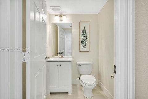 Adosado en venta en Pembroke Pines, Florida, 2 dormitorios, 128.11 m2 № 1948616 - foto 18