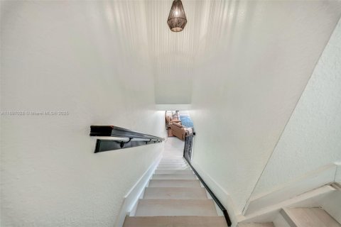 Adosado en venta en Pembroke Pines, Florida, 2 dormitorios, 128.11 m2 № 1948616 - foto 28