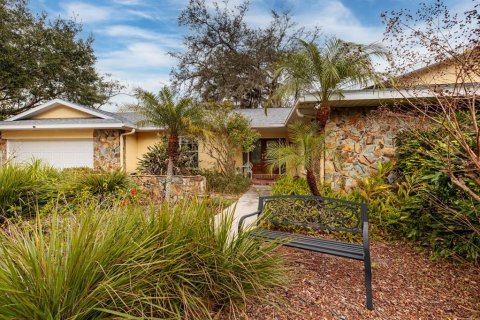 Villa ou maison à vendre à Temple Terrace, Floride: 5 chambres, 273.97 m2 № 1520277 - photo 2