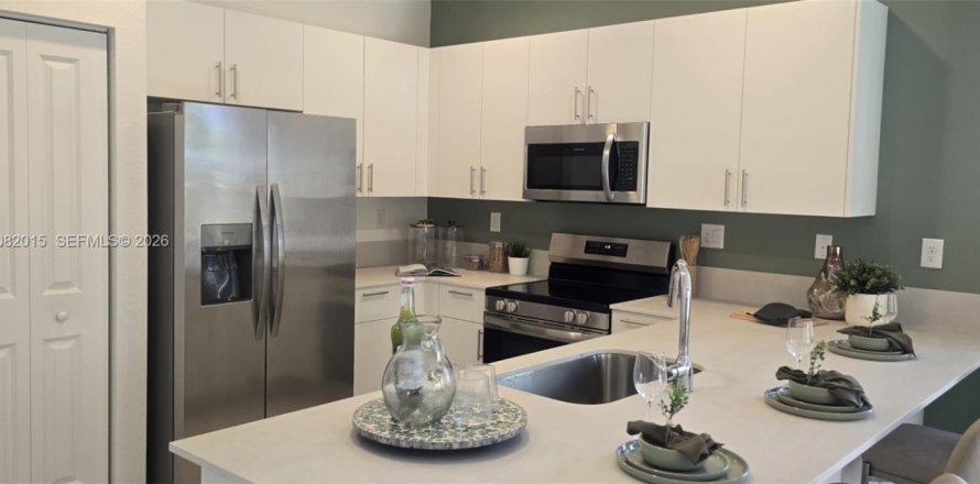 Touwnhouse à Florida City, Floride 3 chambres № 2343329