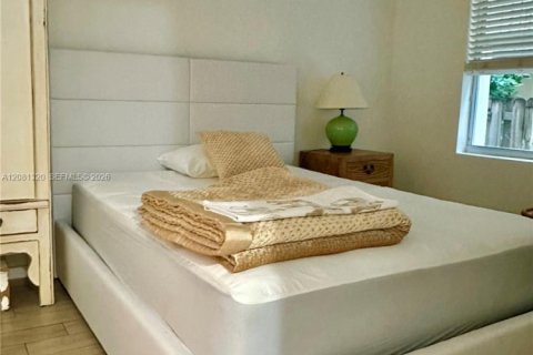 Copropriété à louer à Miami Beach, Floride: 1 chambre, 49.7 m2 № 2363740 - photo 16