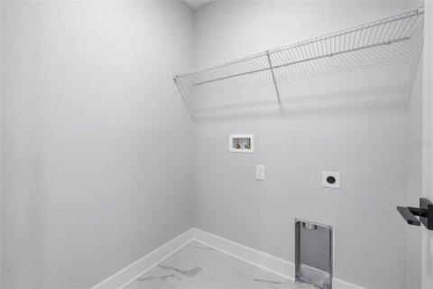 Touwnhouse à vendre à Tampa, Floride: 4 chambres, 230.4 m2 № 2421926 - photo 28