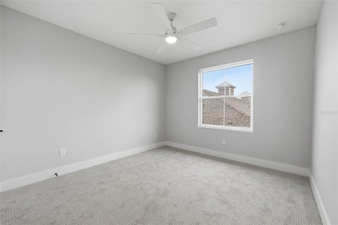 Touwnhouse à vendre à Tampa, Floride: 4 chambres, 230.4 m2 № 2421926 - photo 25