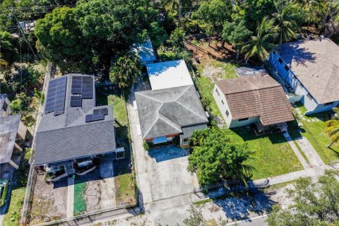 Casa en venta en North Miami, Florida, 4 dormitorios, 147.53 m2 № 1955269 - foto 29