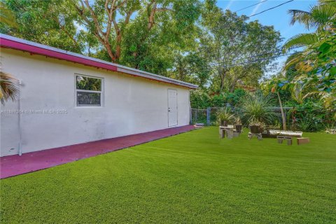 Casa en venta en North Miami, Florida, 4 dormitorios, 147.53 m2 № 1955269 - foto 20