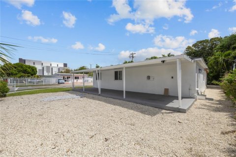 Снять в аренду виллу или дом в Майами, Флорида 4 спальни, 160.63м2, № 2050121 - фото 6