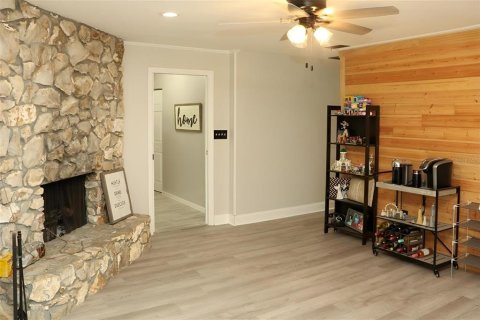 House in Gainesville, Florida 5 bedrooms, 280.01 sq.m. № 2216832 - photo 18