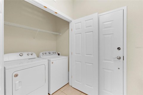 Condominio en alquiler en Davenport, Florida, 3 dormitorios, 115.94 m2 № 1895153 - foto 10